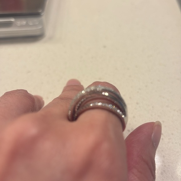 18k diamonds ring is beautiful no wearing yet Piero Milano - Picture 3 of 9